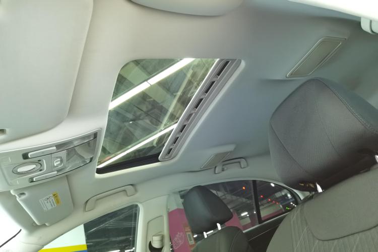 红旗H7 2017款 1.8T 技术型中控内饰22