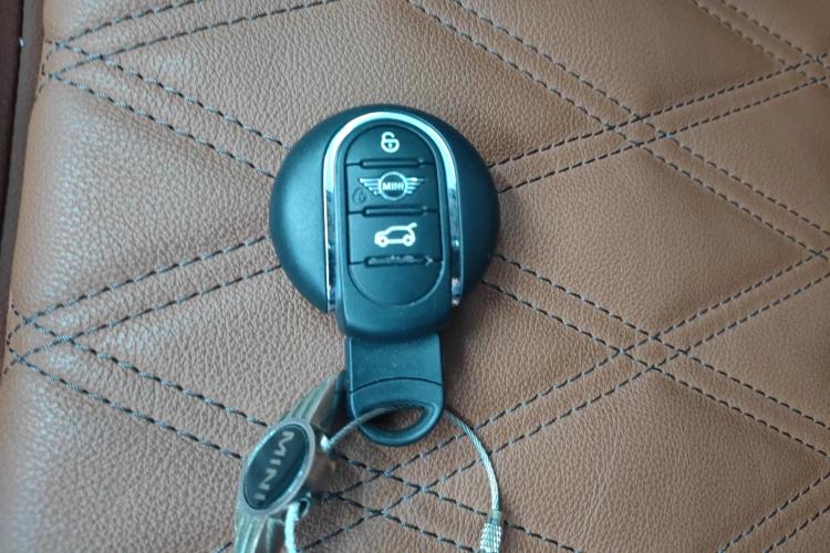 MINI Countryman 2022款 改款 2.0T COOPER S中控内饰11