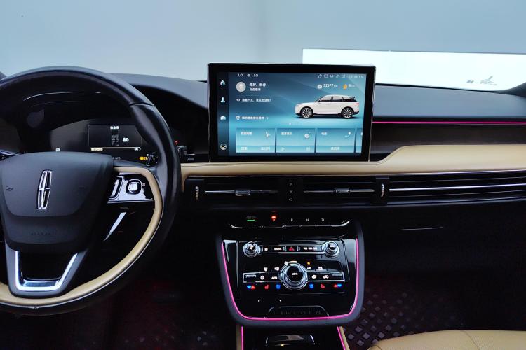 林肯 冒险家 2022款 2.0T 两驱尊雅版中控内饰16