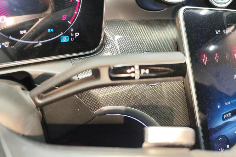 奔驰C级 2024款 改款三 C 260 L 运动版中控内饰18