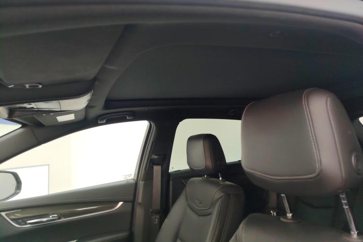 凯迪拉克XT5 2021款 2.0T 四驱尊贵型中控内饰22