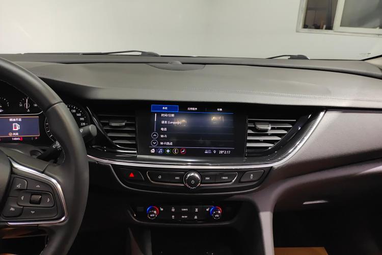 别克 君威 2023款 552T 智享型中控内饰16