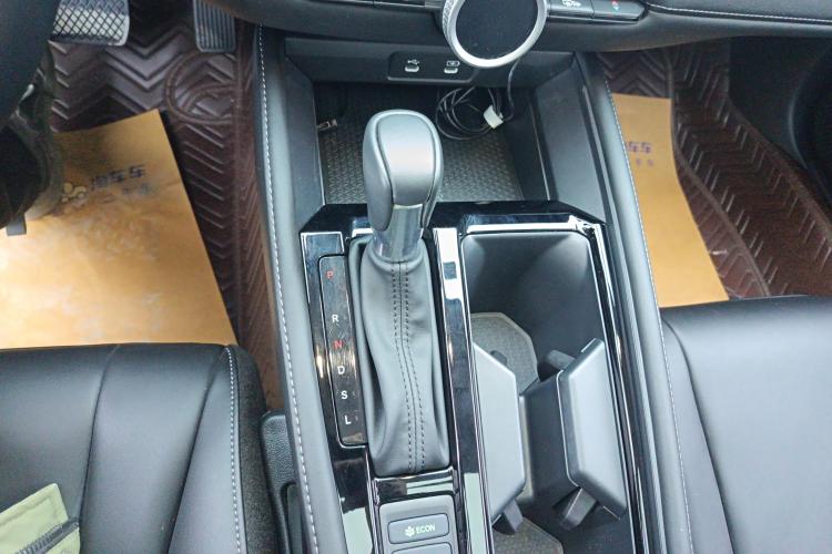 本田 英仕派 2023款 260TURBO 精致版中控内饰18