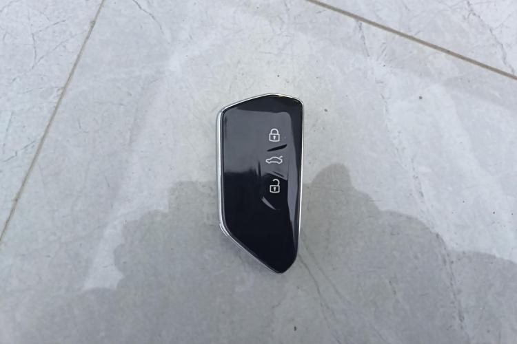 大众 高尔夫 2023款 改款 280TSI DSG R-Line Lite中控内饰11