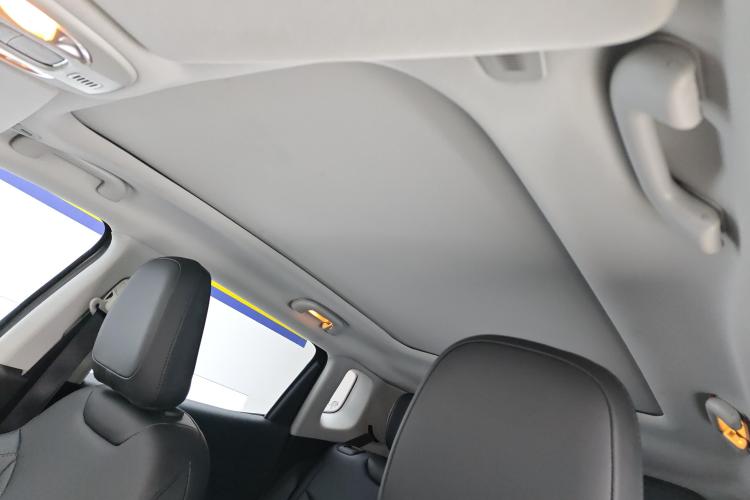 Jeep 指南者 2019款 220T 自动家享版中控内饰22