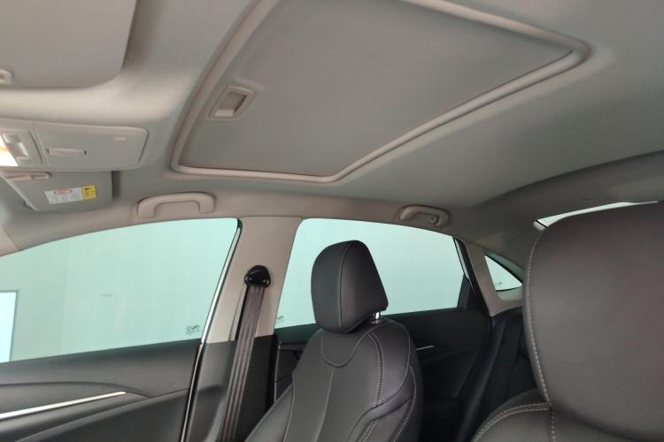 别克 英朗 2021款 改款 典范 1.5L 自动精英型中控内饰22