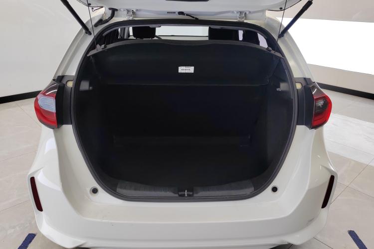 本田 飞度 2021款 1.5L CVT潮享版机舱底盘23