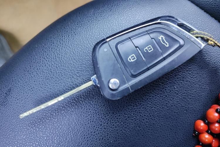 日产 轩逸 2018款 经典 1.6XE CVT舒适版中控内饰11