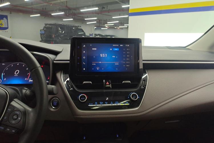 丰田 亚洲狮 2021款 2.0L 旗舰版中控内饰16