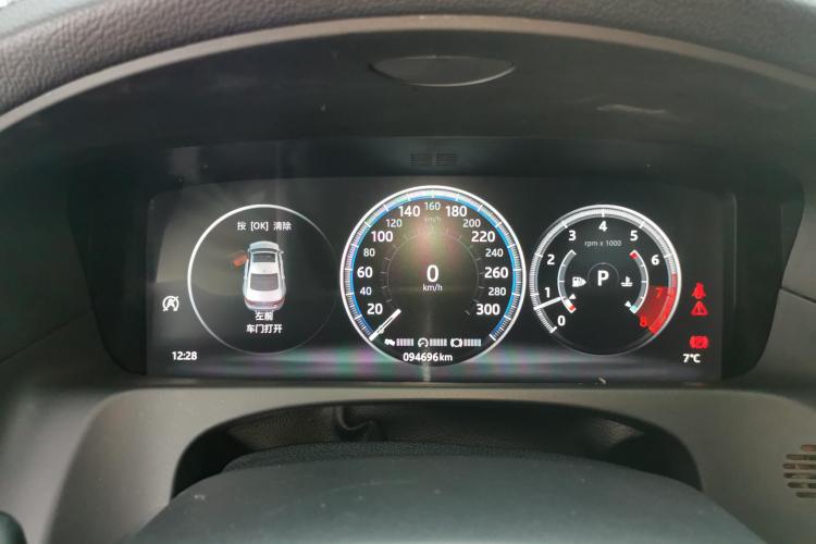捷豹XFL 2018款 XFL 2.0T 250PS 豪华版中控内饰14