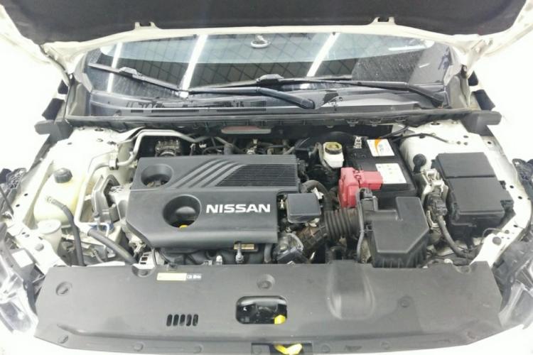 日产 轩逸 2021款 1.6L XL CVT悦享版机舱底盘24