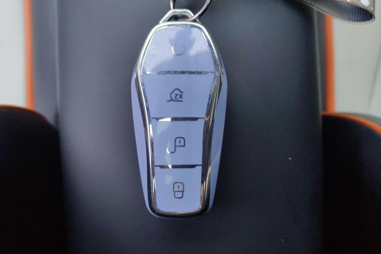 比亚迪 海豚 2021款 405km 时尚版中控内饰11