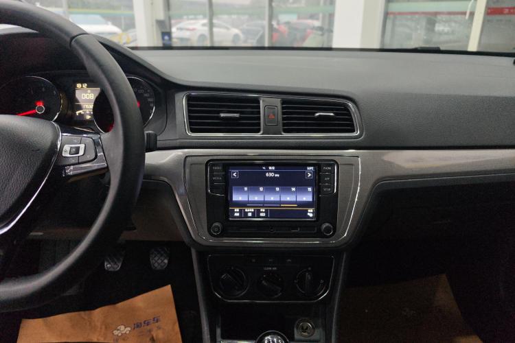 大众 朗逸 2017款 1.6L 手动舒适版中控内饰16