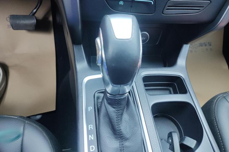 福特 翼虎 2019款 EcoBoost 180 两驱铂翼型 国VI中控内饰18