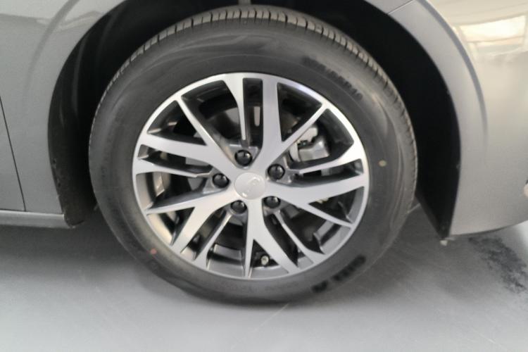 吉利汽车 帝豪 2025款 第4代 1.5L CVT龙腾版车身外观10