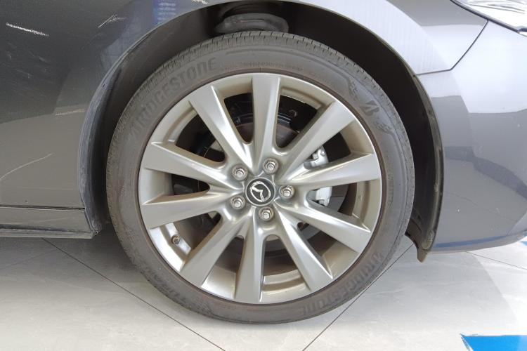 马自达3 昂克赛拉 2023款 2.0L 自动质臻版车身外观10