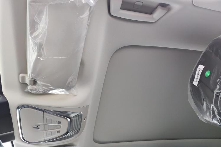 岚图汽车 岚图FREE 2024款 超长续航智驾版中控内饰22