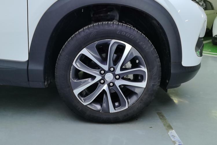 别克 昂科拉 2020款 20T CVT精英型车身外观10