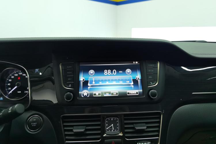 红旗H7 2017款 1.8T 技术型中控内饰16