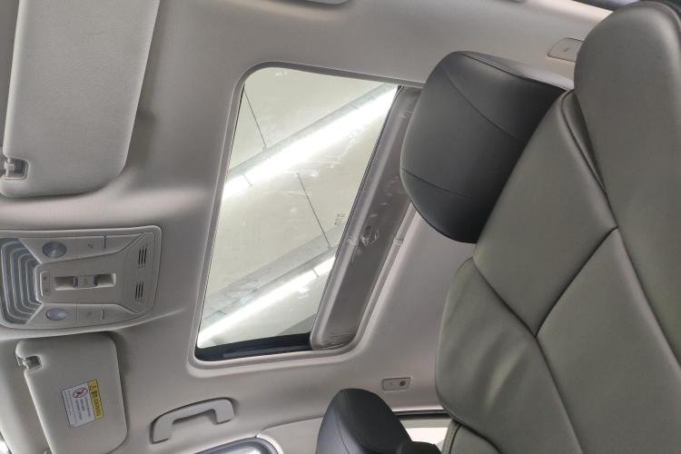 红旗H5 2022款 经典款 1.5T DCT旗韵版中控内饰22