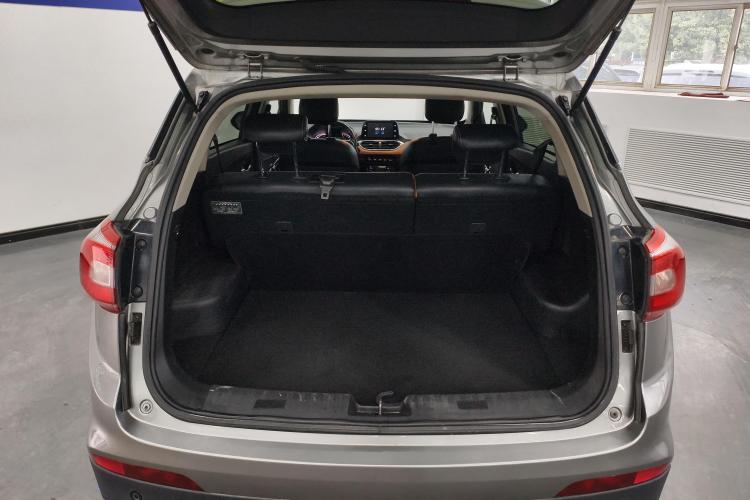 宝骏510 2017款 1.5L 自动豪华型机舱底盘23