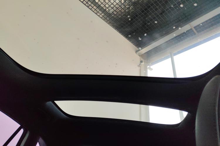 奔驰GLA 2023款 GLA 220中控内饰22