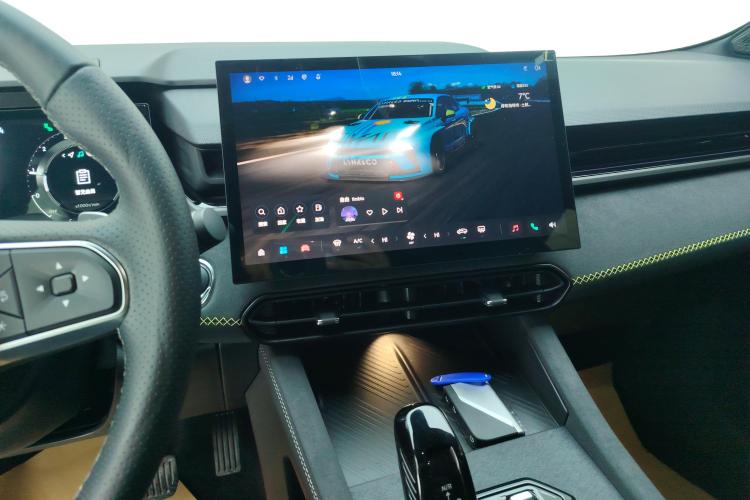 领克03 2023款 1.5TD DCT劲Pro中控内饰16