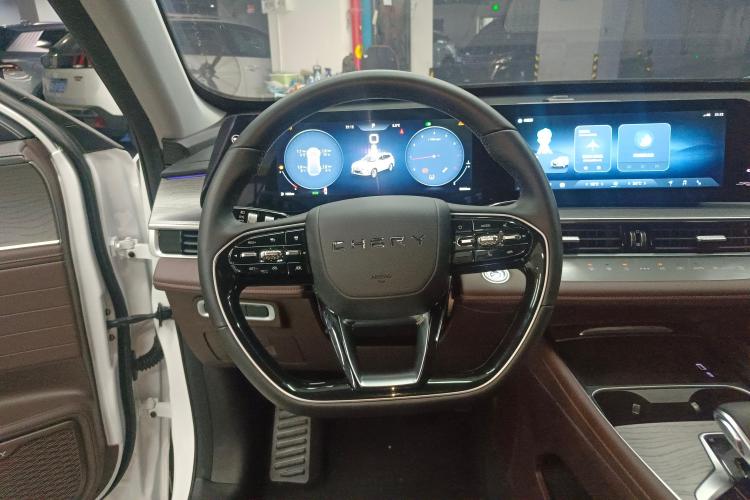 奇瑞 瑞虎8 PRO 2024款 冠军版 390T 两驱巅峰版 5座中控内饰13