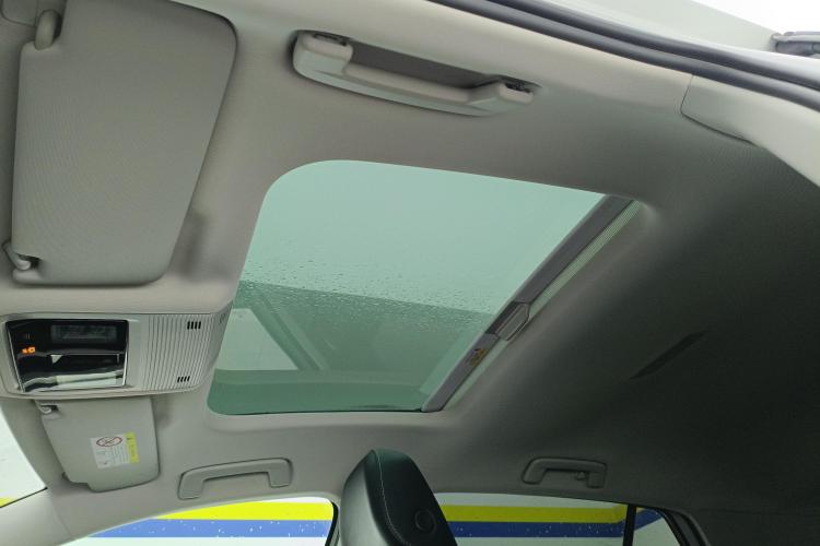 大众 高尔夫 2023款 改款 280TSI DSG Pro中控内饰22