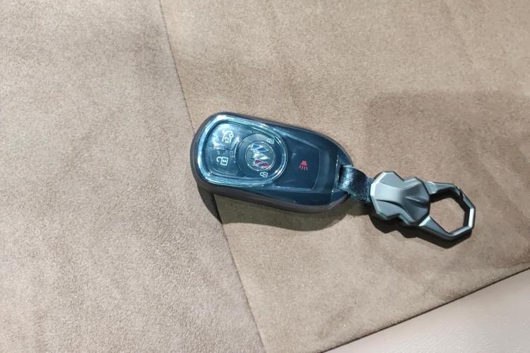 别克 君威 2023款 552T 智享型中控内饰11