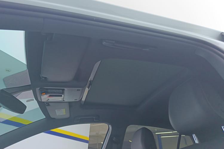 大众 高尔夫 2023款 改款 280TSI DSG R-Line Lite中控内饰22