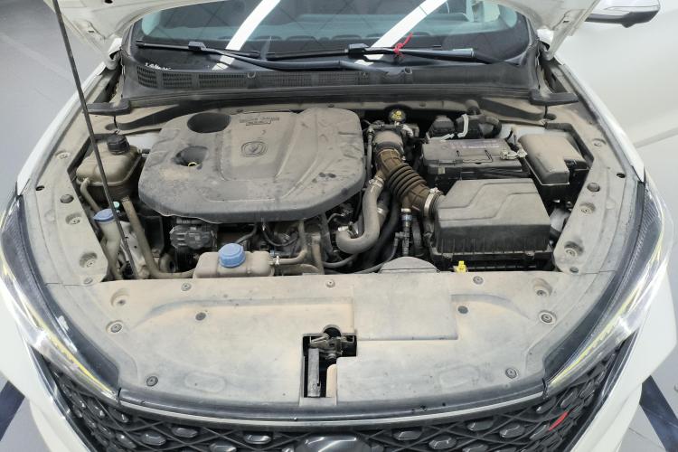 长安 逸动 2020款 PLUS 蓝鲸NE 1.4T GDI DCT旗舰型机舱底盘24