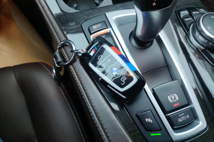 宝马5系 2017款 525Li 豪华设计套装中控内饰11