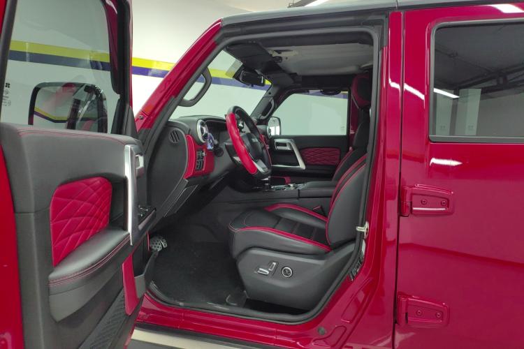 北京BJ40 2020款 2.0T 自动四驱城市猎人版侠客型中控内饰19