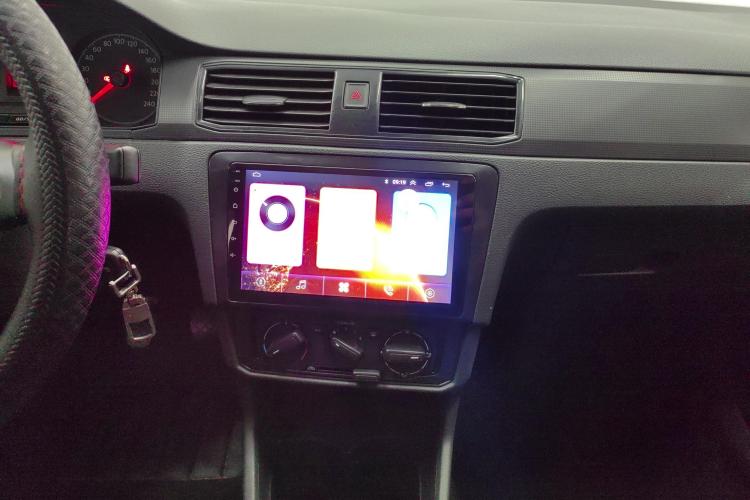 大众 桑塔纳 2016款 1.6L 手动风尚版中控内饰16