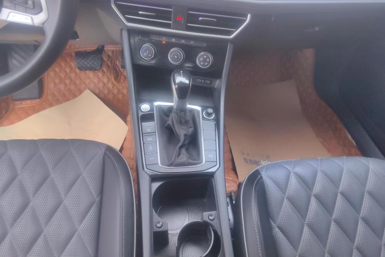 大众 速腾 2023款 300TSI DSG超越版中控内饰18