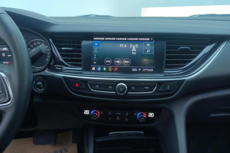 别克 君威 2024款 25T 超享版中控内饰16