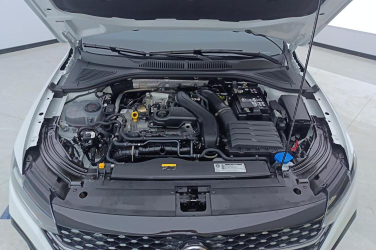 大众 朗逸 2024款 300TSI DSG星空满逸版机舱底盘24