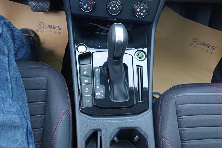 大众 朗逸 2024款 300TSI DSG星空满逸版中控内饰18