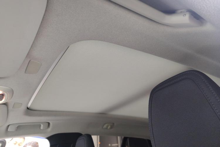 沃尔沃XC40 2021款 T3 智行时尚版中控内饰22