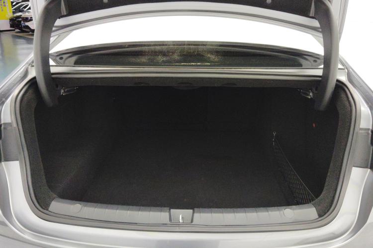 比亚迪 秦PLUS 2021款 DM-i 120KM 尊贵型机舱底盘23