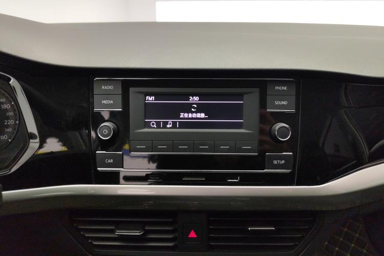 大众 宝来 2019款 1.5L 自动时尚型中控内饰16