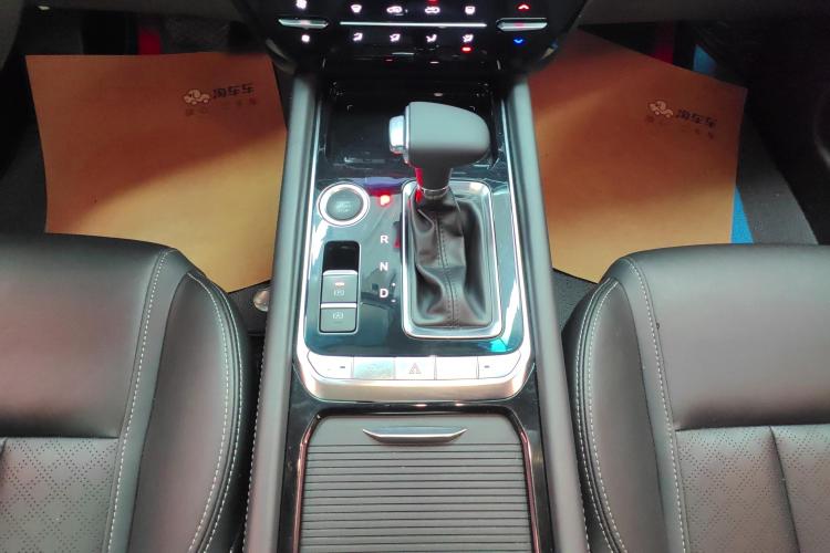 捷途X90 2019款 1.6T DCT耀旅版 7座 国VI中控内饰18