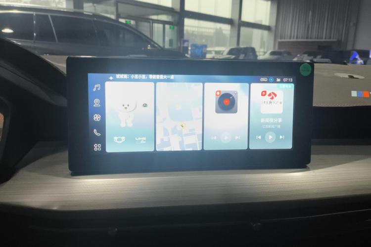 五菱汽车 五菱星辰 2021款 1.5T CVT星辉版中控内饰16