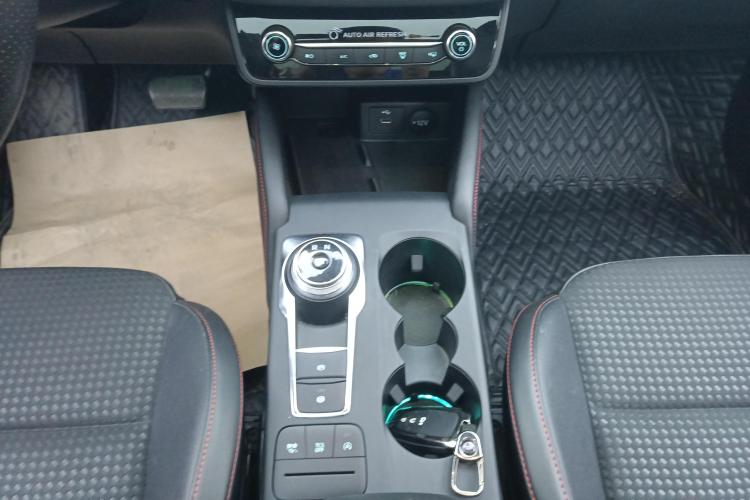 福特 福克斯 2021款 两厢 EcoBoost 180 自动ST Line中控内饰18