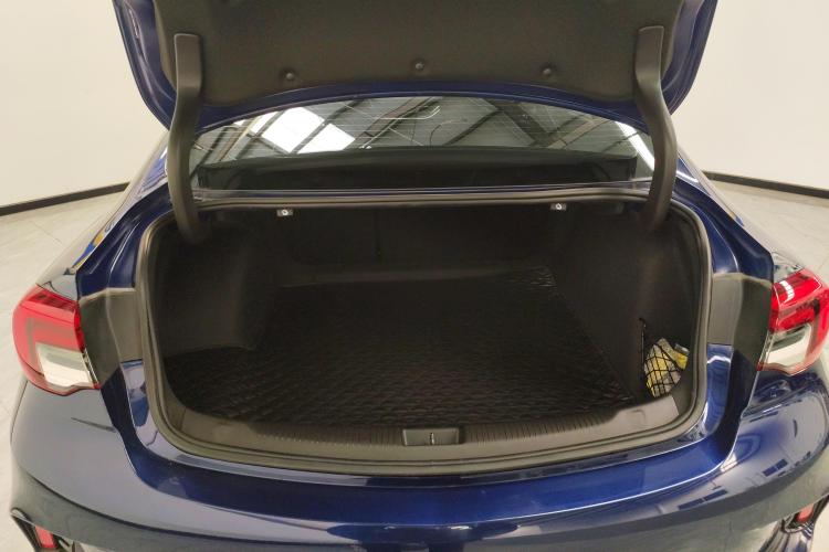 别克 君威 2020款 GS 28T 精英型机舱底盘23