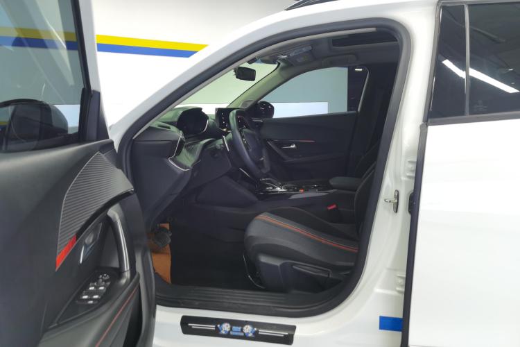 标致2008 2020款 230THP 风尚天窗版中控内饰19