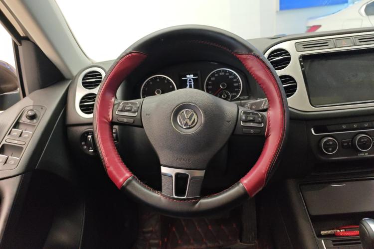 大众 途观 2017款 300TSI 自动两驱丝绸之路舒适版中控内饰13