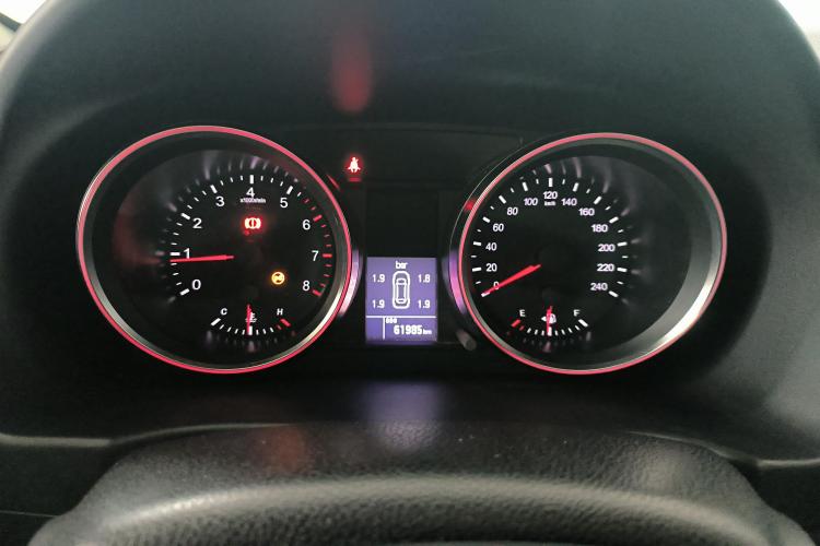 哈弗H6 2017款 蓝标 运动版 1.5T 手动两驱精英型中控内饰14