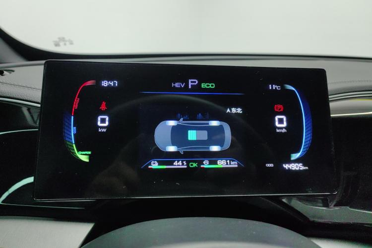 比亚迪 秦PLUS 2023款 冠军版 DM-i 55KM超越型中控内饰14